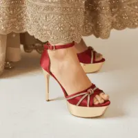 HEELS