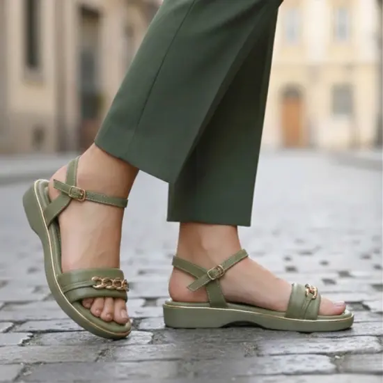 Ladies-Medicated-Green-Sky-Walk